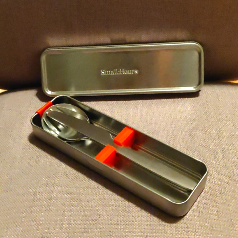 Small hours cutlery set